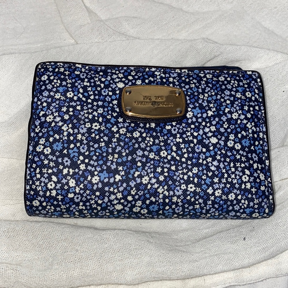 Michael Kors Blue Floral Wallet